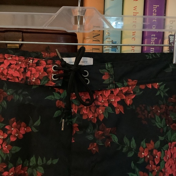 John Elliott Men’s Floral Print Board Shorts Size XL | Designer Streetwear LA - Picture 4 of 11